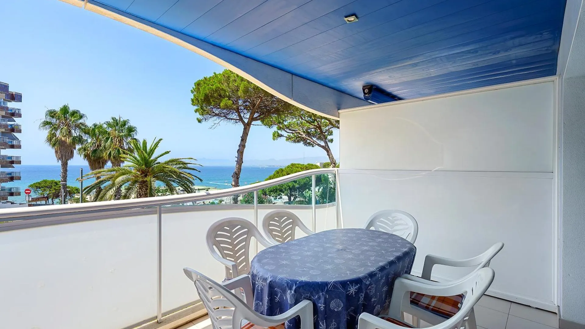 Les Ones Only Families Apartment Salou