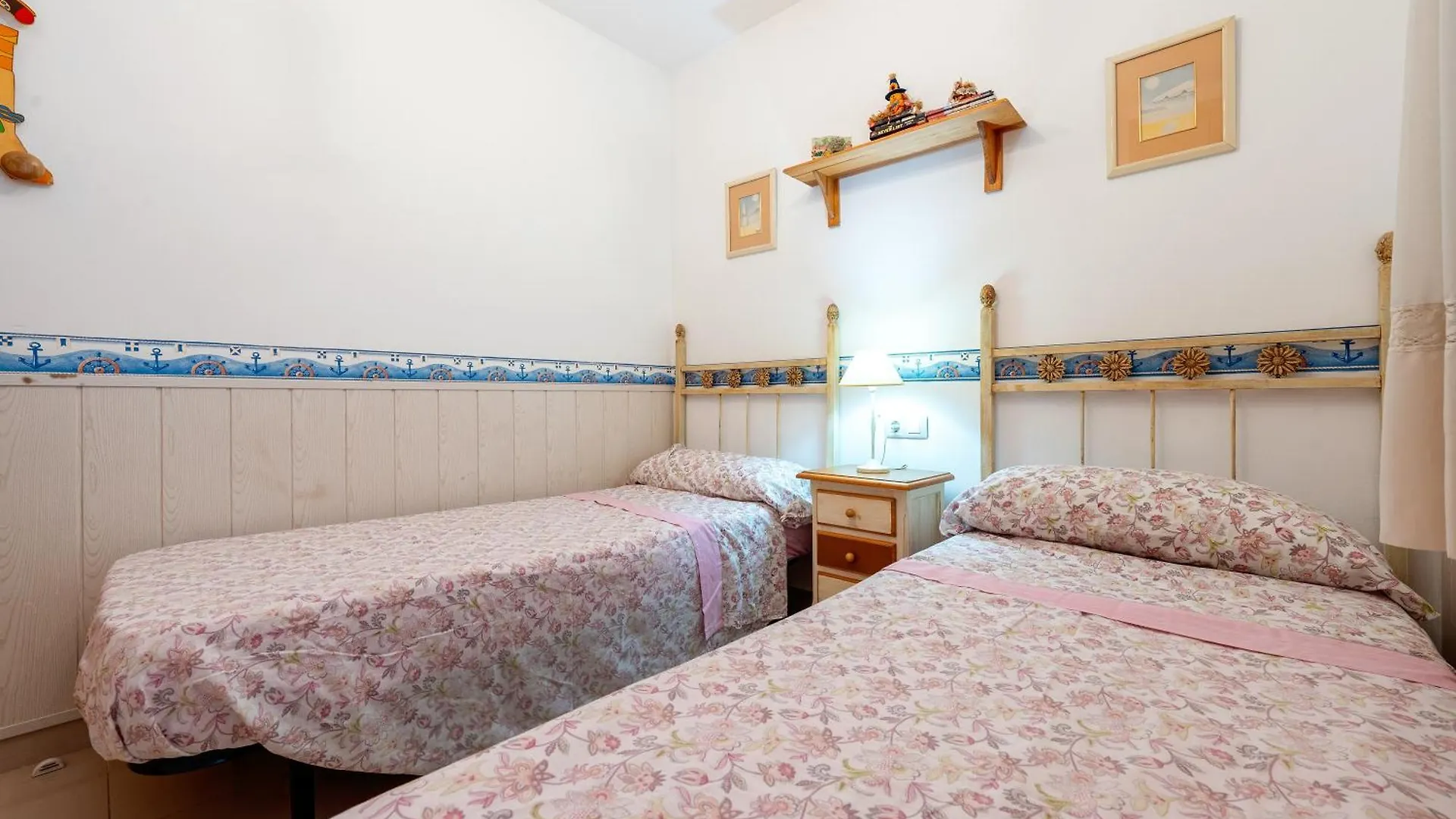 Les Ones Only Families Apartment Salou Spain