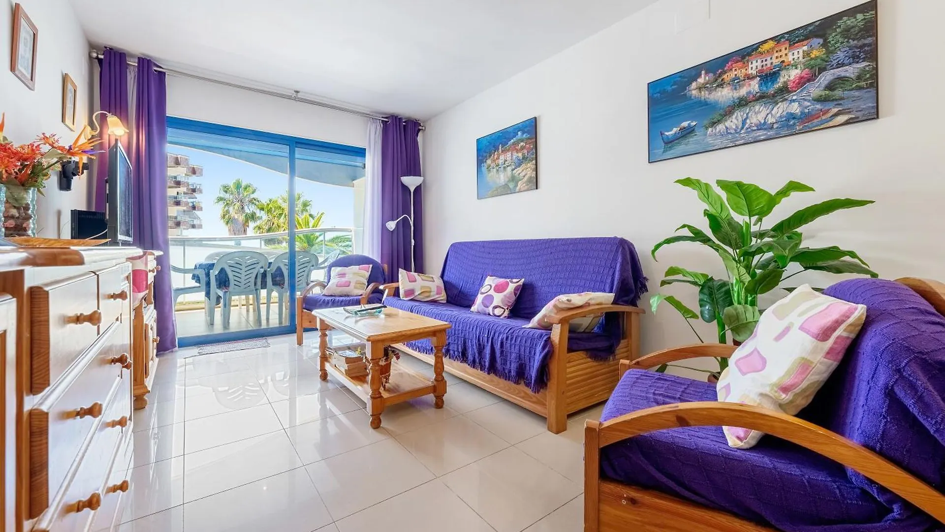 Les Ones Only Families Apartment Salou Spain